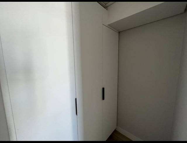 1 bed property to rent in SEA POINT